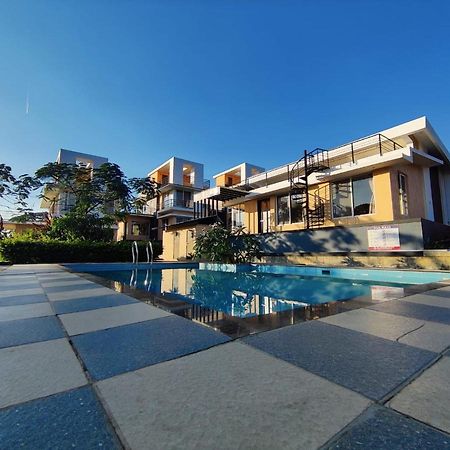 Royal Meadows Igatpuri 2Bhk Poolside Villa Exterior foto