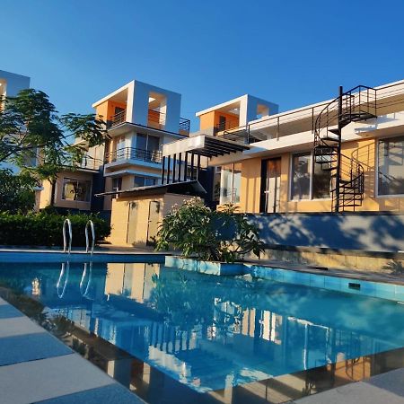 Royal Meadows Igatpuri 2Bhk Poolside Villa Exterior foto