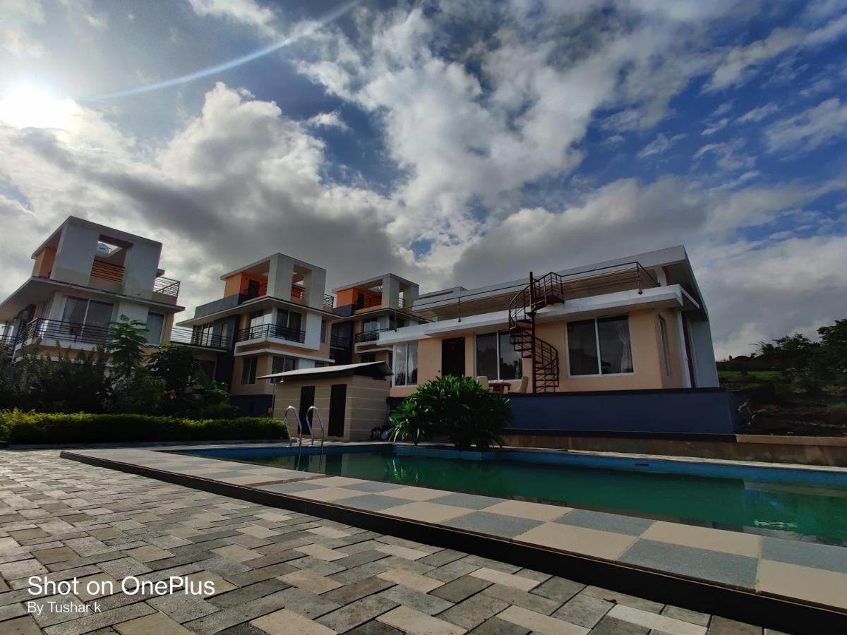 Royal Meadows Igatpuri 2Bhk Poolside Villa Exterior foto