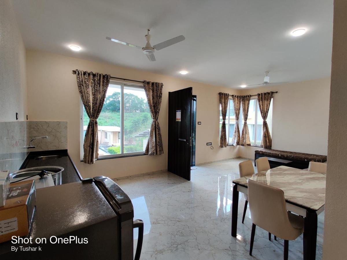 Royal Meadows Igatpuri 2Bhk Poolside Villa Exterior foto