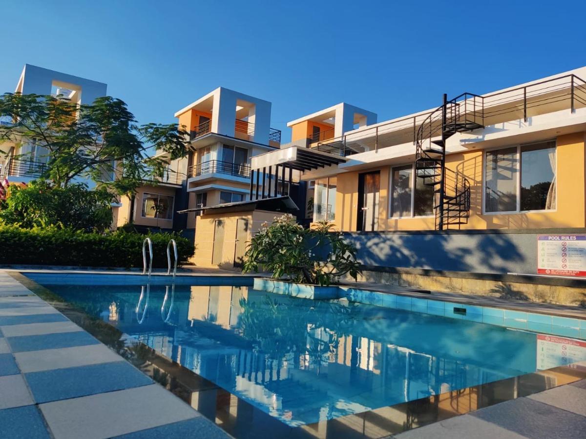 Royal Meadows Igatpuri 2Bhk Poolside Villa Exterior foto
